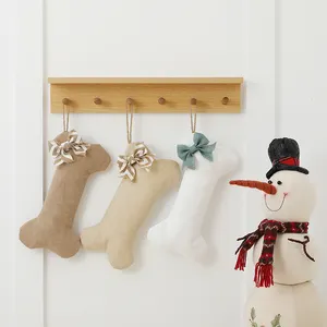 Großhandel Monogramm Weihnachts baum Dekoration Sac kleinen Hunde knochen Weihnachts strumpf mit Bogen