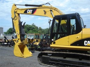 Excavatrice d'occasion Cat 320DL de marque japonaise, excavatrice Caterpillar 320D sur chenilles, CAT320 d'occasion à vendre - Product Image 4