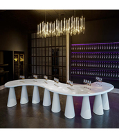 Incroyable table à manger CORIANS pliable à surface solide artisanale
