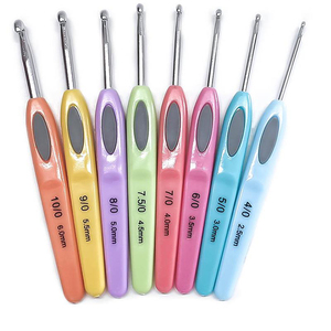 8pcs Colorful Soft Plastic Handle Aluminum Crochet Hooks Knitting Needles Set 2.5-6mm Crochet for Weave Sewing Needles Tool