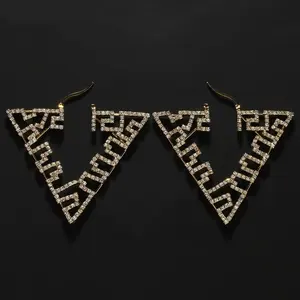 热销铜合金水钻耳环饰品礼品新款时尚不锈钢钻石耳环爪三角耳环