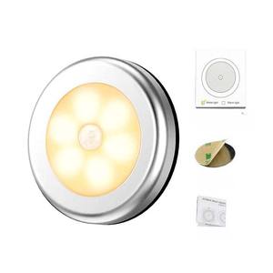 Светодиодный светильник на 6 светодиодов с датчиком движения и магнитом, на 3 батарейках ААА, теплый белый свет, для шкафа, ночник - Product Image 1