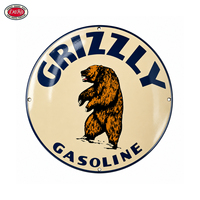 Plaque en émail personnalisée Sinclair Pin Up Gas Pump Girl, forme vintage, aspect vieilli, en porcelaine, pour la décoration de garage ou de man cave.