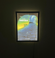 Cornice Luminosa in Plexiglass 16x24'' con Illuminazione LED RGB Indirizzabile per Poster da Parete