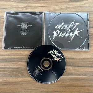 <span class=keywords><strong>Daft</strong></span> <span class=keywords><strong>Punk</strong></span> Discovery CD, l'iconico album francese della house music con grafica del logo cromato - Product Image 3