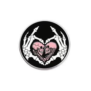 Grosir hati Punk hitam dengan Pin pedang lencana Enamel logam desain bahasa Inggris trendi - Product Image 5