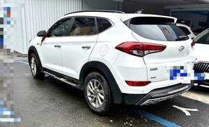<span class=keywords><strong>Hyundai</strong></span> <span class=keywords><strong>Tucson</strong></span> 2015 1.6T GLS 2WD Automático Edición Inteligente SUV Usado en Venta, con Techo Solar Panorámico, Lujoso, Inteligente y Eficiente en Combustible - Product Image 6