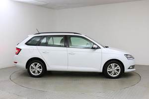 <span class=keywords><strong>Skoda</strong></span> Fabia d'<span class=keywords><strong>Occasion</strong></span> AUTHENTIQUE Prête à l'Exportation, Faible Kilométrage, Qualité Supérieure à Bas Prix - Product Image 2