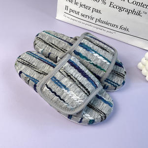 Sandalias de suela gruesa para primavera y otoño, aumento cálido para el hogar, zapatillas planas de colores simples para exteriores suaves para mujer, zapatillas de felpa de algodón - Product Image 5