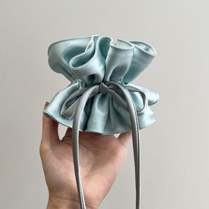 En gros : Bandeaux à nœud français, Foulards en soie floraux, Grands chouchous pour cheveux, Nouveautés mode : Bandeaux à nœud en ruban imprimé - Product Image 2