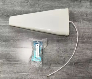 Antena Starlink 4G de Alta Ganancia 12dBi 698-2700MHz para Internet LTE para Comunicación en Exteriores - Product Image 5
