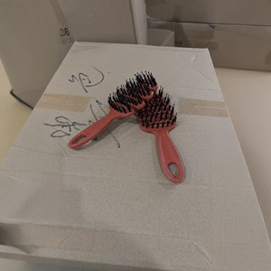 Styling <b>Comb</b> Large Plastic Hair Brush For Smoothing And Volumizing Home Use - Product Image 2