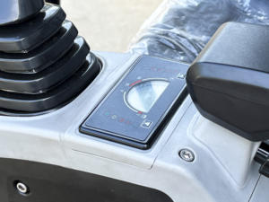 <span class=keywords><strong>Mini</strong></span>-excavatrice compacte à chenilles, moteur diesel, garantie 1 an, EURO 5 EPA CE, 1,8 tonne - Product Image 4