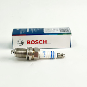 Bujía Nueva de Alta Calidad para Bosch 0242235666 (1211273 7760383) para Aston <span class=keywords><strong>Martin</strong></span>, ALFA ROMEO, Jaguar, Mercedes-Benz - Product Image 2