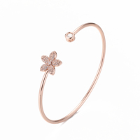 Gelang Manset Terbuka Emas Putih yang Dapat Disesuaikan, Berhiaskan Zirkonia Kubik Motif Bunga dengan Bezel Set, Aksesori Perhiasan Wanita untuk Pesta Pernikahan