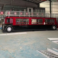 Les fabricants fournissent des camions de restauration mobiles, des remorques alimentaires rétro, des camions de restauration à deux étages et des autobus à deux étages.