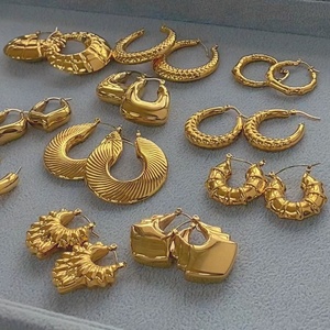 Set de Aretes de <span class=keywords><strong>Aro</strong></span> Gruesos de Acero Inoxidable con Baño de Oro PVD de 18K de Alta Calidad Para Mujer, Joyería de Moda Impermeable y Que No Se Deslustra - Product Image 1