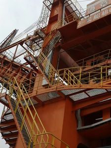 Chine Machine à souder en maille d'acier Pont <span class=keywords><strong>Caillebotis</strong></span> Passerelle Grille en maille d'acier <span class=keywords><strong>pour</strong></span> le stationnement - Product Image 2