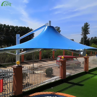 Abri de voiture en membrane tendue Lyfe sur mesure, tissu PVDF haute résistance