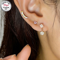 Boucles d'oreilles Freya Designer en titane de qualité implantable, motif cœur et perle, plaquées or, pour femme, avec dos plat, bijoux de piercing labret