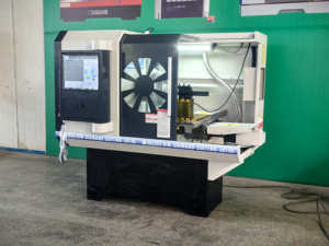 Nieuwe Ontwerp Wiel Reparatie Draaibank Ck6160q Velg Diamant Snijden Cnc <span class=keywords><strong>Machine</strong></span> - Product Image 3