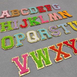 RTS 26 letras Chenille parches conjunto colorido Ventralex oro brillo hierro-En pegatina bordado flor forma de corazón para la decoración del sombrero - Product Image 1