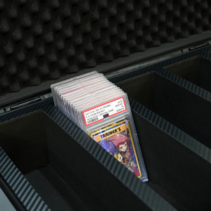 Valise de rangement pour cartes gradées en aluminium sur roulettes, personnalisable OEM, avec serrure TSA sécurisée pour collectionneur de cartes - Product Image 6