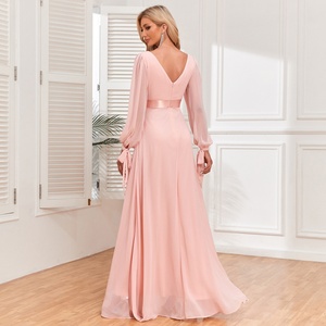 Robe longue de demoiselle d'honneur élégante en mousseline unie avec dentelle, écologique, à manches longues, pour femme, collection automne, vente en gros - Product Image 2