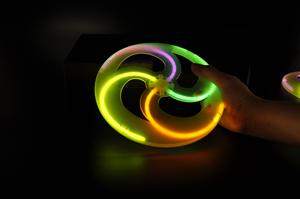 Nachtspaß Neon Kinder Outdoor Spiel Party Spielzeug Leuchtscheibe Knicklichter - Product Image 4