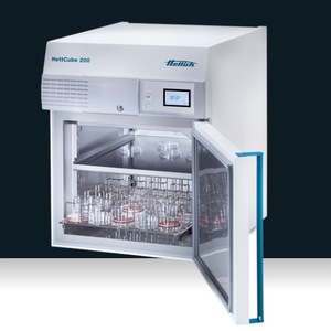 ตู้บ่มเพาะเชื้อแบบควบคุมอุณหภูมิคงที่ Hettich HettCube 200 พร้อมหน้าจอแสดงผลดิจิตอล สำหรับใช้ในห้องปฏิบัติการ - Product Image 1