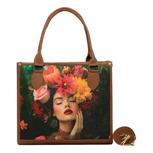 Sac fourre-tout en toile bohème Fana Flora pour femmes, broderie artisanale avec motif floral, poignées marron clair, fermeture ouverte - Product Image 1