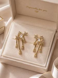 Orecchini Pendenti a Stella Placcati Oro con Cristalli e Strass, Stile Romantico per Uso Quotidiano Femminile - Product Image 3