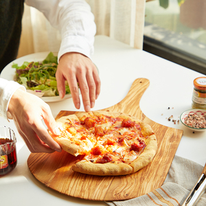 กระดานปอกเปลือกพิซซ่าไม้มะกอกทำจากไม้มะกอกเป็นมิตรต่อสิ่งแวดล้อมโลโก้ตามสั่งสำหรับบ้านธรรมชาติ - Product Image 3