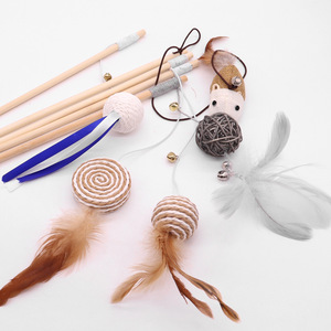 JOYSING Jouets interactifs écologiques pour chats : Baguette de chat avec plumes, cordes en plastique et mini-<span class=keywords><strong>souris</strong></span> à clochette, stimule la chasse - Product Image 5