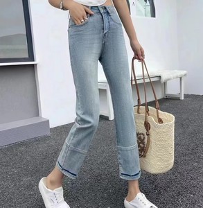 Jeans de Mezclilla para Mujer Tallas Grandes, Cintura Alta, Tela Elástica, Resistentes a la Decoloración, para Todas las Temporadas, Corte Regular Informal, con Botones, Ecológicos - Product Image 3