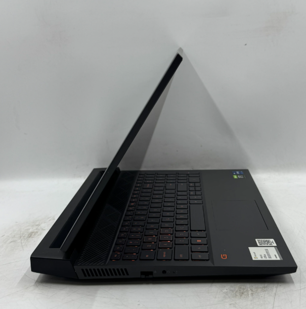 ORANGLES Dall G15 5520(i7 12th/16GB/512GB/RTX3060/165Hz) Computer Laptop High-performance Office Portable Second-hand 15.5inch RGB - angled perspective - presenting advantages - Image 4 of 6 | fits any environment | Purchase Dall G15 5520(i7 12th/16GB/512GB/RTX3060/165Hz) Computer Laptop High-performance Office Portable Second-hand 15.5inch RGB Michigan | Free Shipping ORANGLES
