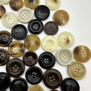 Bán Buôn Tùy Chỉnh Hai Hoặc Bốn Lỗ Áo Sơ Mi Nút Tùy Chỉnh Khắc Biểu Tượng Nhựa Nút Cho Quần Áo Áo Len - Product Image 2