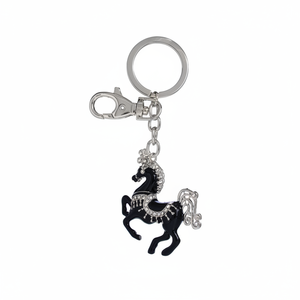 Elegante portachiavi a forma di cavallo nero con dettagli in strass, ciondolo in metallo tonalità argento per borse e chiavi - Product Image 2