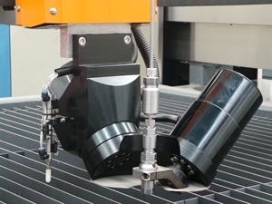 Kelai CNC 5 axes <span class=keywords><strong>jet</strong></span> <span class=keywords><strong>d</strong></span>'<span class=keywords><strong>eau</strong></span> coupe en métal, machine de <span class=keywords><strong>d</strong></span>écoupe de marbre - Product Image 6