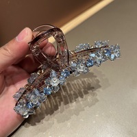 Barrettes à cheveux pour filles, style chic et féerique, ornées de perles de cristal, accessoires de cheveux exquis, fabrication artisanale, pinces à cheveux en plastique, bijoux, fleur en cristal, pince à cheveux en forme de requin