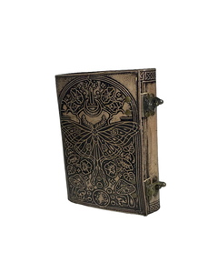 สมุดบันทึกหนัง Luna Moth Leather Grimoire ทำมือสไตล์วินเทจ ปกนูนลาย พร้อมหน้ากระดาษเปล่าสำหรับเขียน วาดภาพ ร่างแบบ และจดบันทึก - Product Image 2