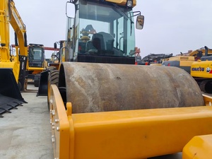Rouleau compresseur d'occasion, faible nombre d'heures de fonctionnement, moteur d'origine, bon état, économique, prêt à être expédié, en stock - Product Image 3