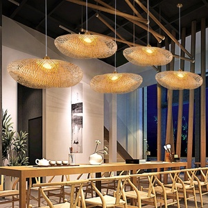 Lampada tessuta <span class=keywords><strong>naturale</strong></span> fatta a mano ristorante giapponese illuminazione decorativa lampadari di bambù in <span class=keywords><strong>legno</strong></span> lampada a sospensione creativa in Rattan - Product Image 3
