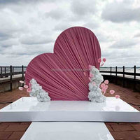 Cadre en forme de cœur rose personnalisé pour mariage, avec fond de rideau pour la décoration de fête d'événement