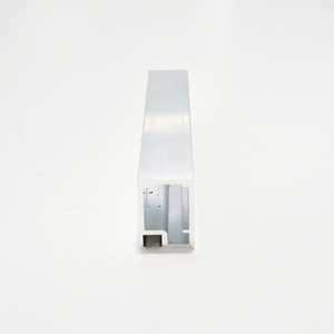 กรอบประตูหน้าต่างอลูมิเนียมพร้อมกระจกนิรภัย4มม. สำหรับตู้เสื้อผ้าดีไซน์ตามต้องการ - Product Image 2