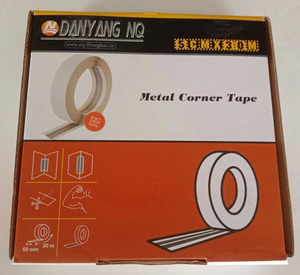 Ruban adhésif <span class=keywords><strong>de</strong></span> <span class=keywords><strong>protection</strong></span> <span class=keywords><strong>d</strong></span>'<span class=keywords><strong>angle</strong></span> en métal NQFIBER avec deux bandes en aluminium pour les coins des bâtiments, ruban flexible pour joints <span class=keywords><strong>de</strong></span> cloisons sèches - Product Image 1