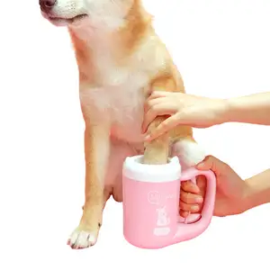 Factory wholesale With handle silicone pet paw cleaning cup dog feet cleaner supplier