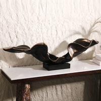 Sculpture Art Déco en Résine Noire Faite à la Main, Effet Marbre, Moderne et Luxueuse, pour Hôtels, Restaurants, Statues Irrégulières, Ornements pour la Maison et le Bureau, Vente en Gros