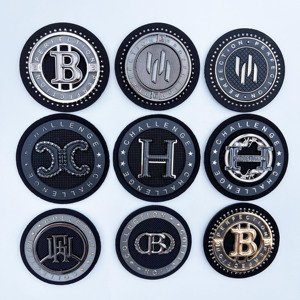 Chất Lượng Cao Tùy Chỉnh Thiết Kế Kẽm Hợp Kim Kim Loại Thương Hiệu Logo Da Nhãn Dập Nổi <span class=keywords><strong>PVC</strong></span> PU Cho Giày Túi Quần Áo-Bền Vững - Product Image 3