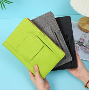 Agenda personnalisé avec logo en tissu, couverture rigide, poche et emplacement pour stylo sur la couverture, pages intérieures amovibles - Product Image 6